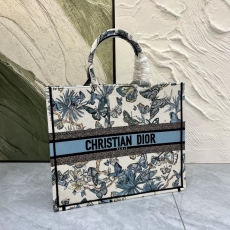 Christian Dior Shopping Bags